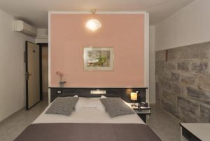 134267133